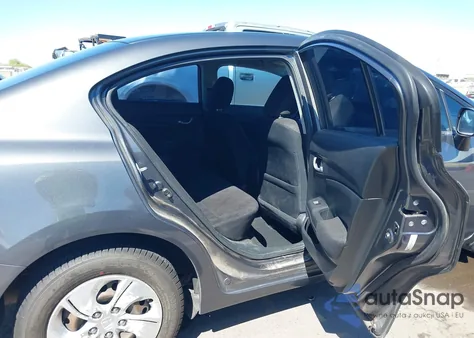 2013 Honda Civic Lx z USA, uszkodzony, nr VIN 2HGFB2F53DH544661